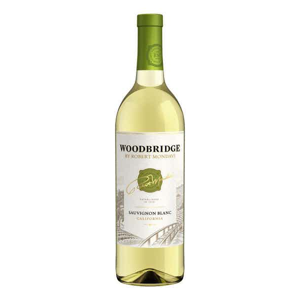 Woodbridge Sauvignon Blanc by Robert Mondavi